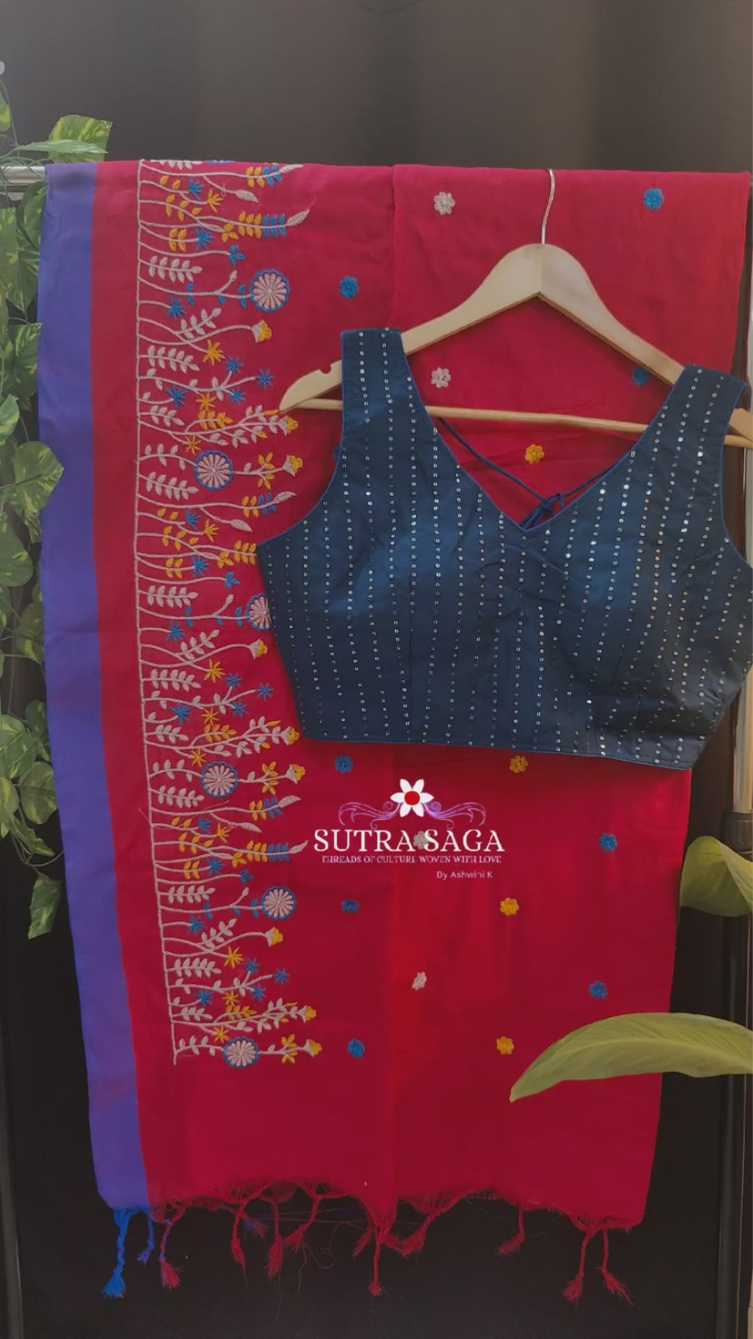 Load video: Combos - Saree and Blouse