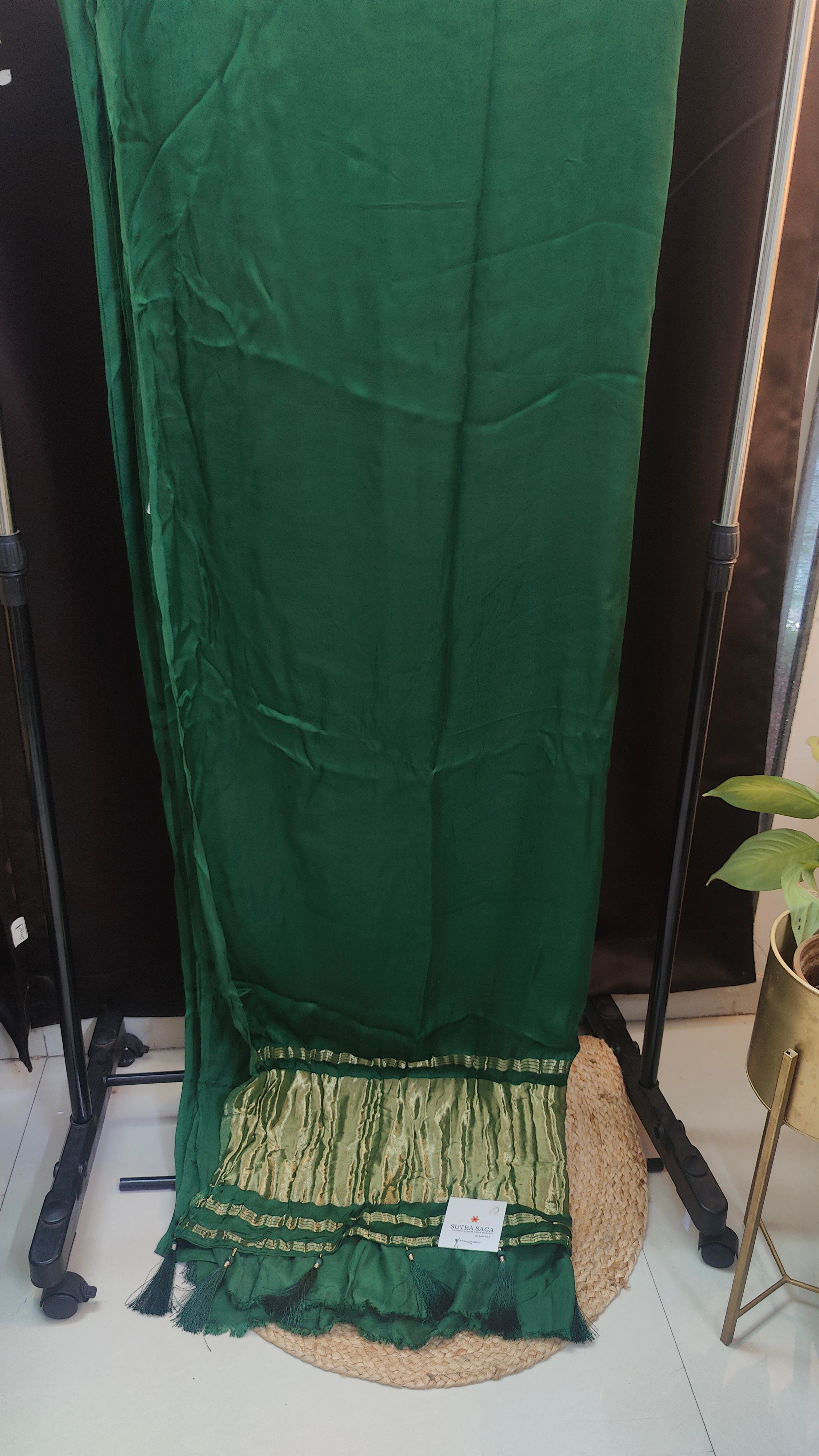 Modal Silk - Plain Saree with Lagdi Pallu