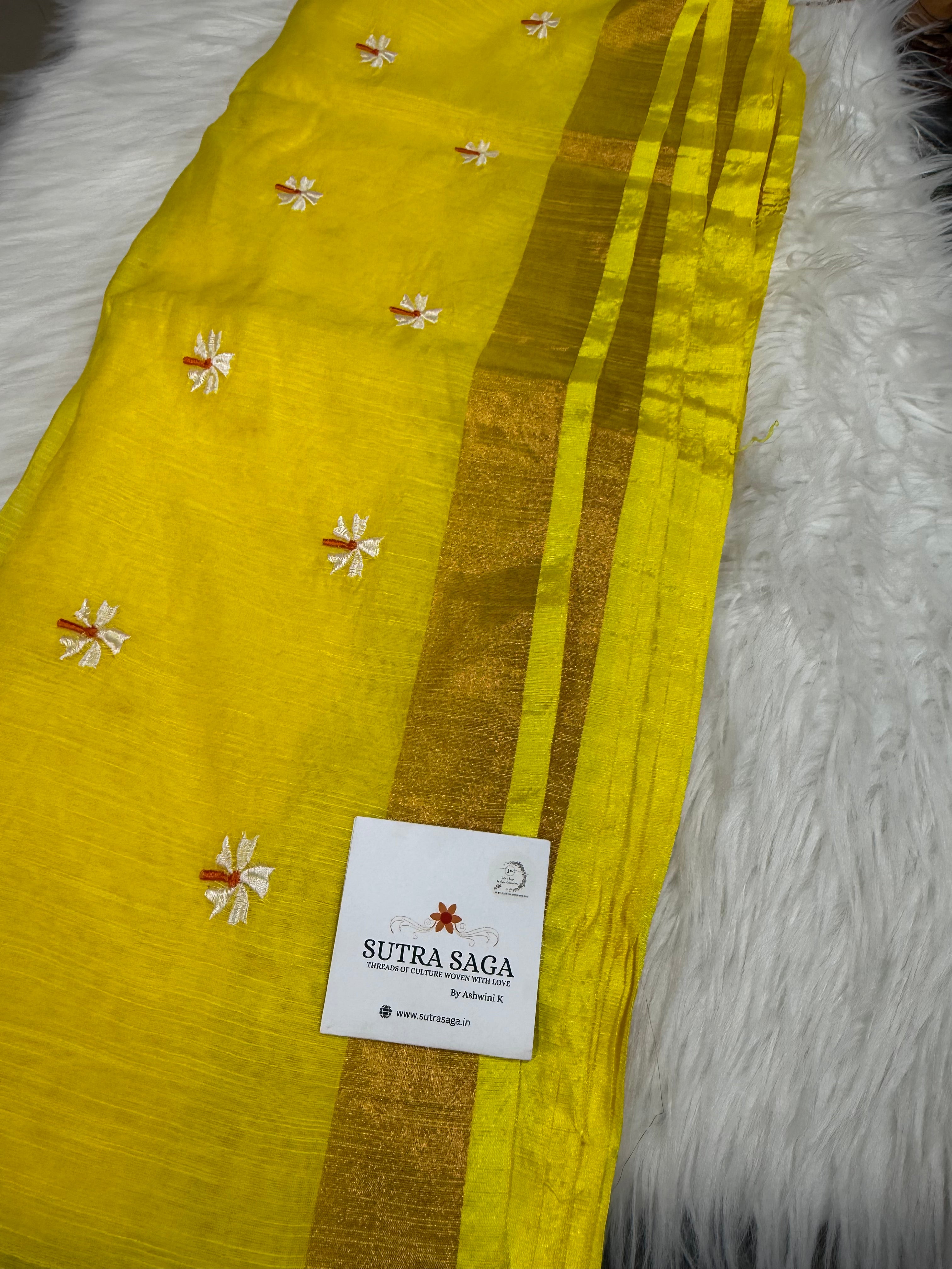 Zari Kath Prajakta Saree