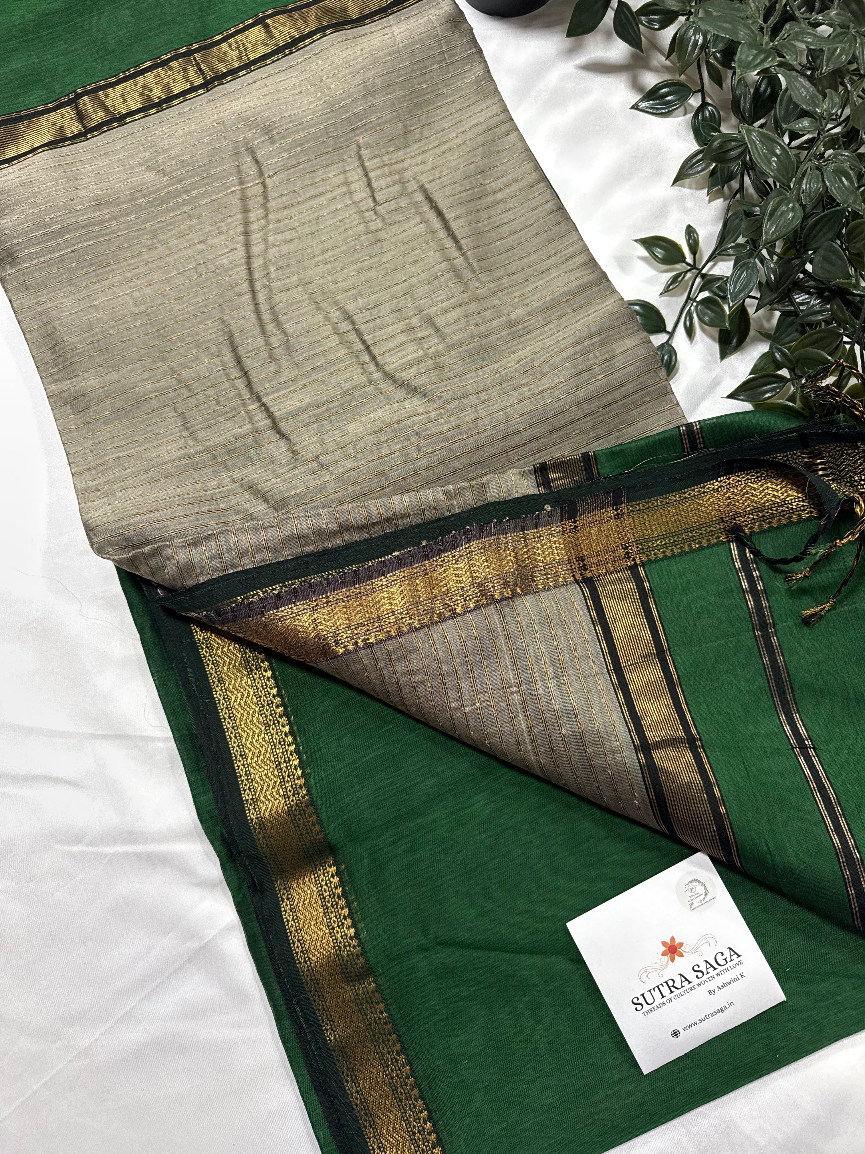 Gicha Palla Plain Maheshwari Saree with Small Border