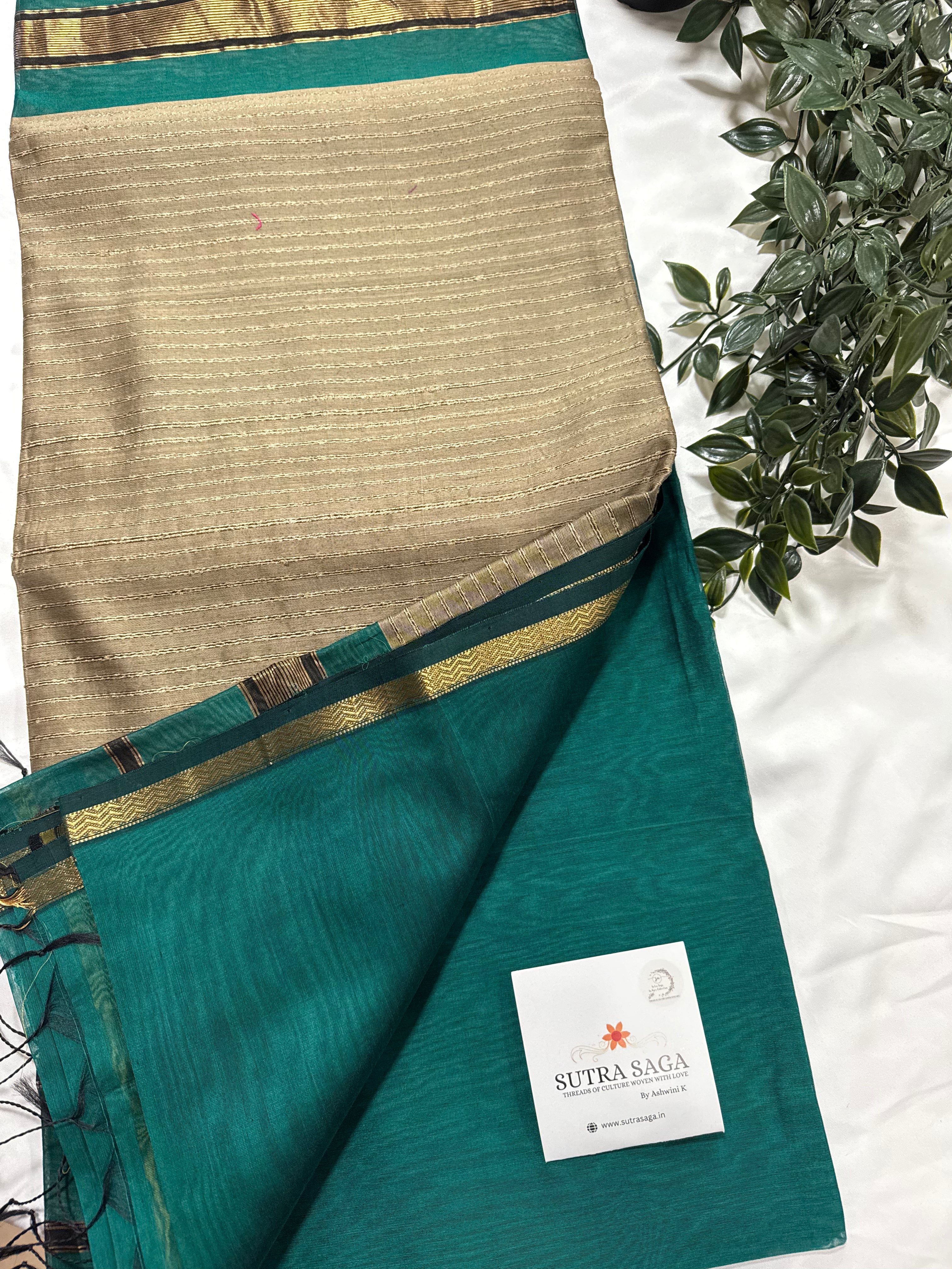 Gicha Palla Plain Maheshwari Saree with small border